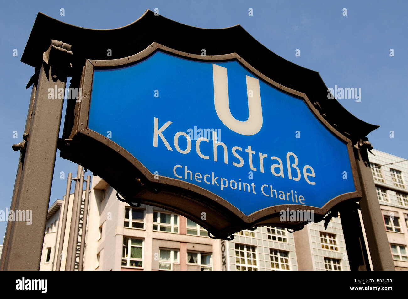 Segno, la stazione della metropolitana di Checkpoint Charlie, Berlin, Germania, Europa Foto Stock