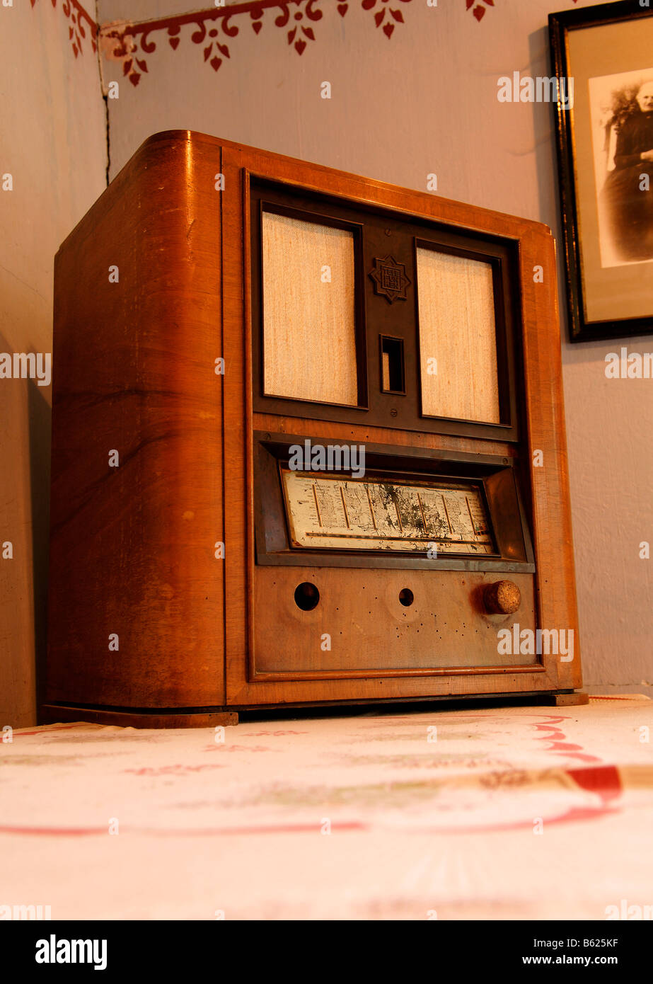 Vecchia radio dal 1937, eco-museo, Ungersheim, Alsazia, Francia, Europa Foto Stock