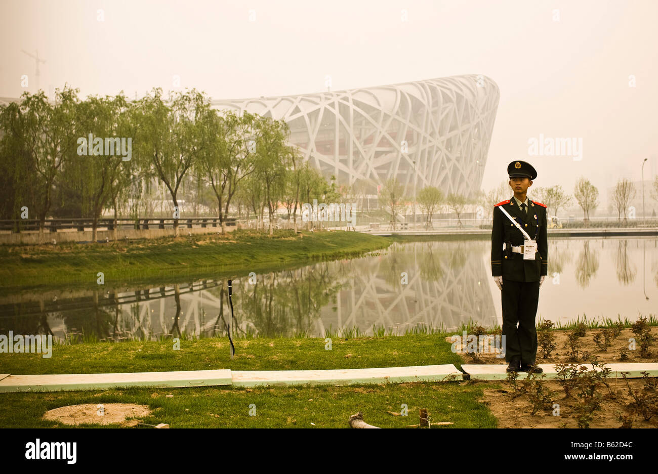 Stadio Nazionale di Pechino progettato dall architetto Herzog de Meuron a Beijing in Cina nel mese di aprile 2008 Foto Stock