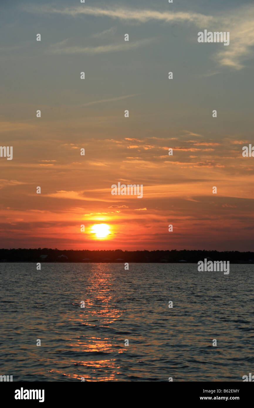 Incredibile tramonto su perdido bay florida alabama Foto Stock