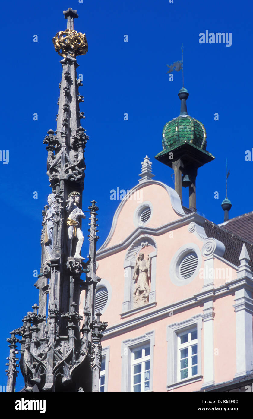 Fontana, luogo di mercato, Municipio Rottenburg am Neckar, Svevo, Baden Wurttemberg, Germania Foto Stock