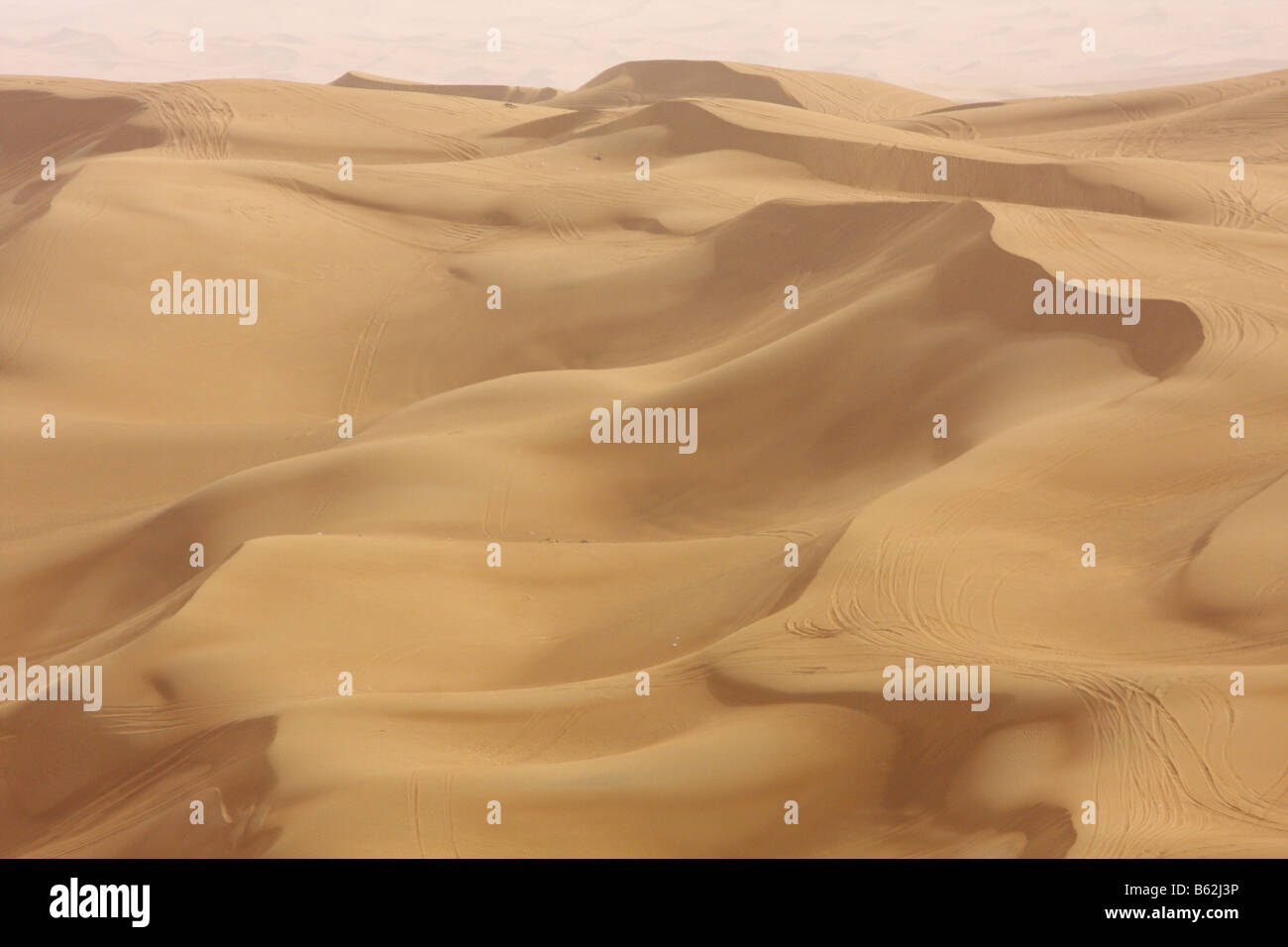 Le dune di sabbia a Dubai Foto Stock