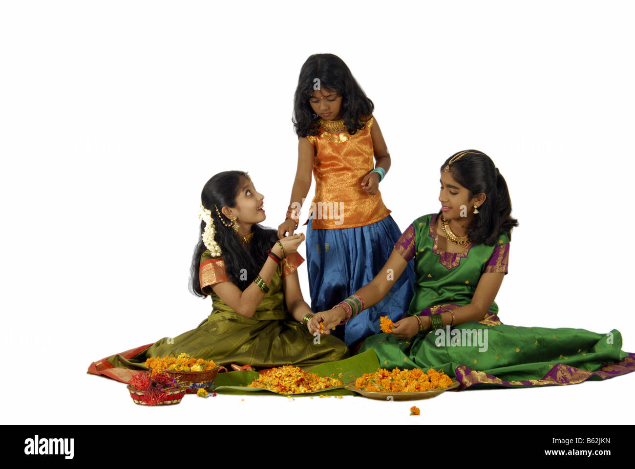 Modelli di bambino dal Kerala in abito tradizionale durante ONAM Foto Stock