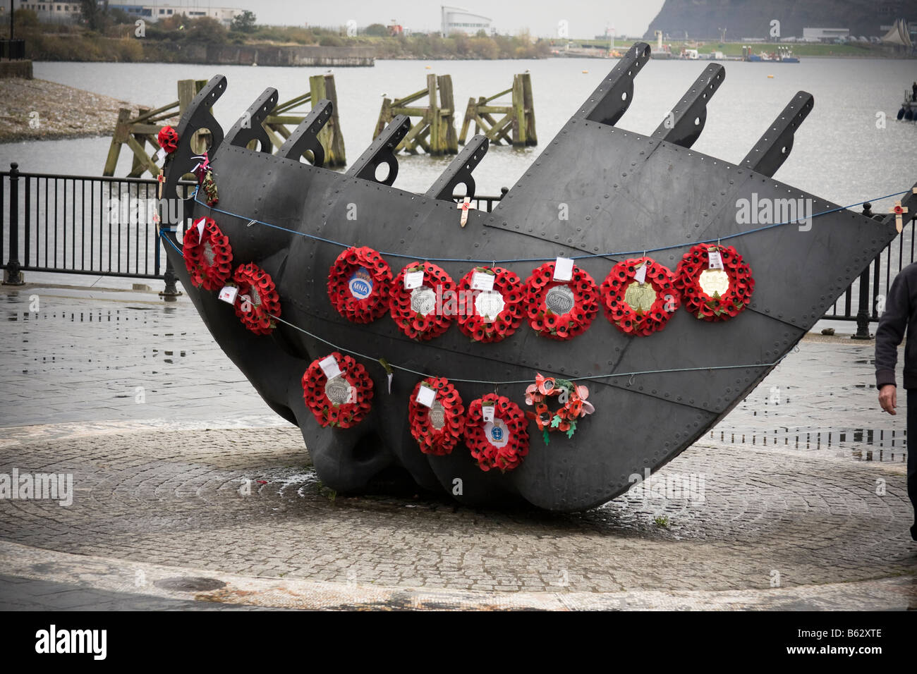 Memoriale di guerra - La Baia di Cardiff, Galles Foto Stock