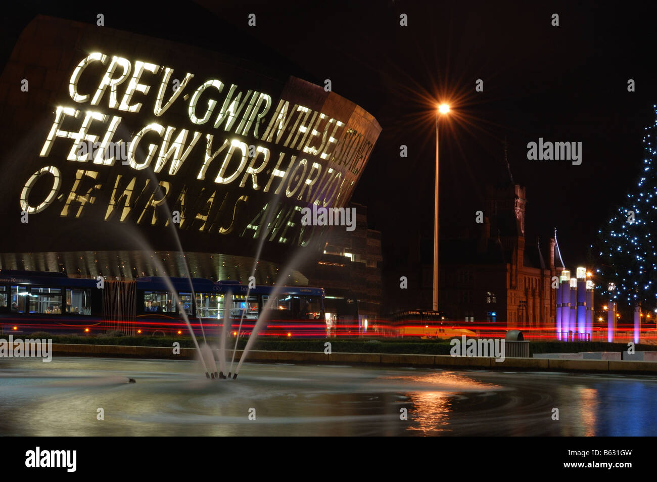 Night Shot di Cardiff Millennium Centre. Foto Stock