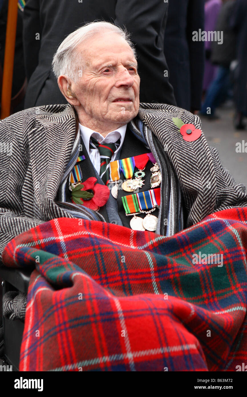 Harry Patch British World War 1 combattimenti soldato veterano nato nel 1898 assiste ricordo annuale Giornata di servizio wells somerset 2008 Foto Stock