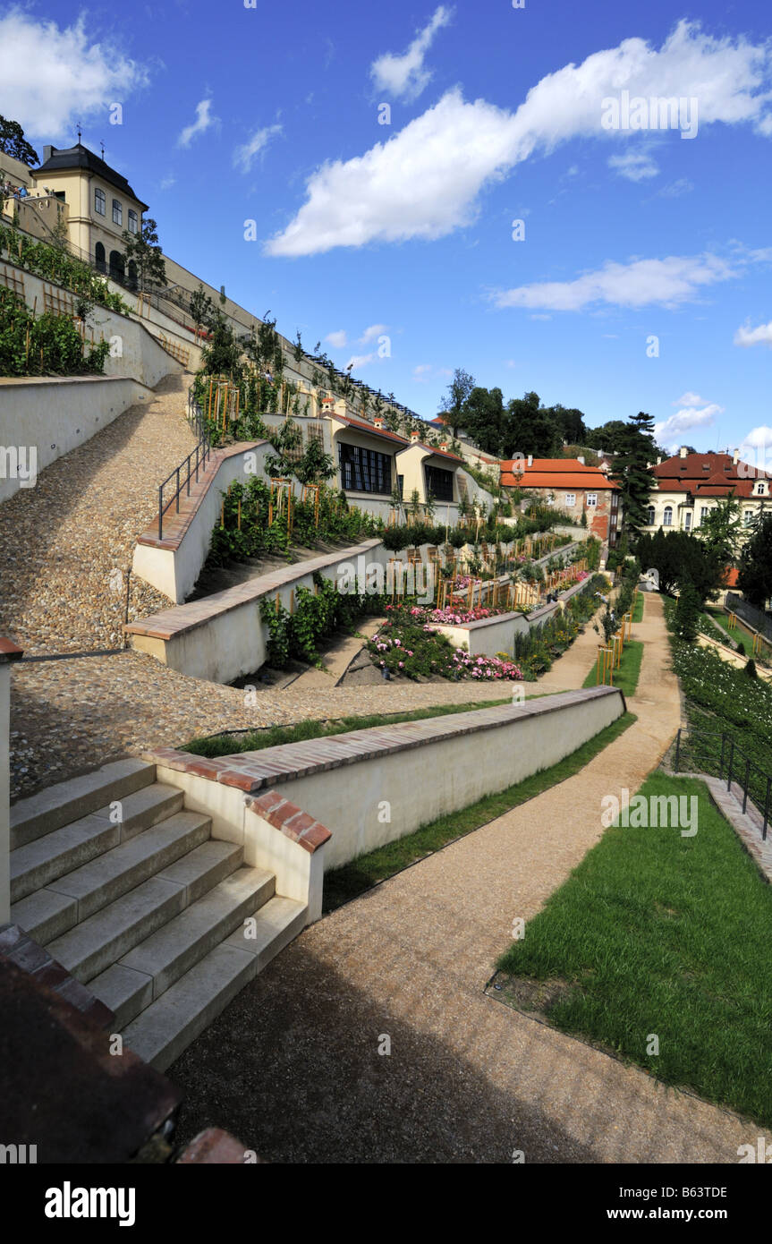 Giardino Furstenberska nel piccolo quartiere di Praga al di sotto del castello Foto Stock