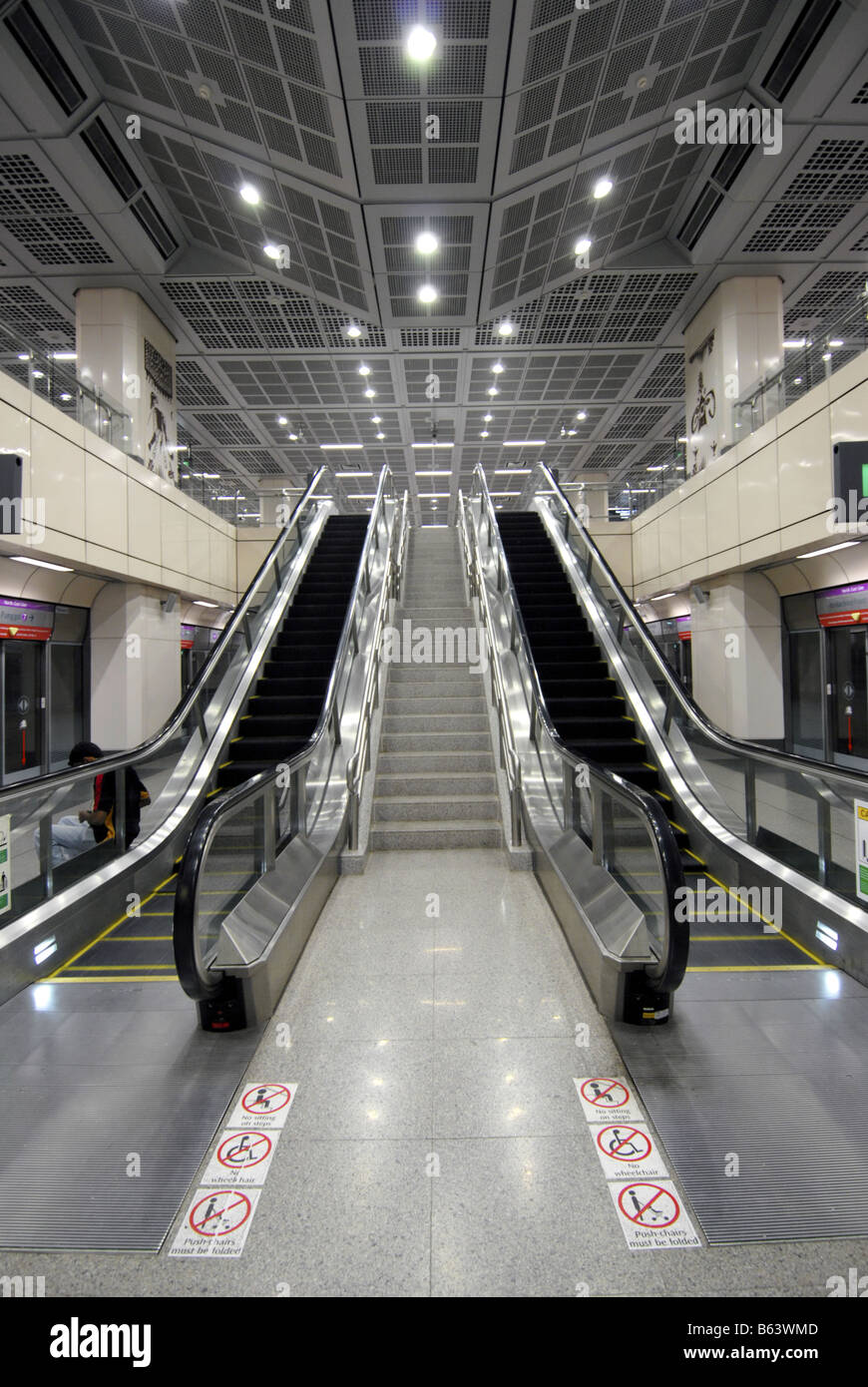 Un Mass Rapid Transit Station in Singapore Foto Stock