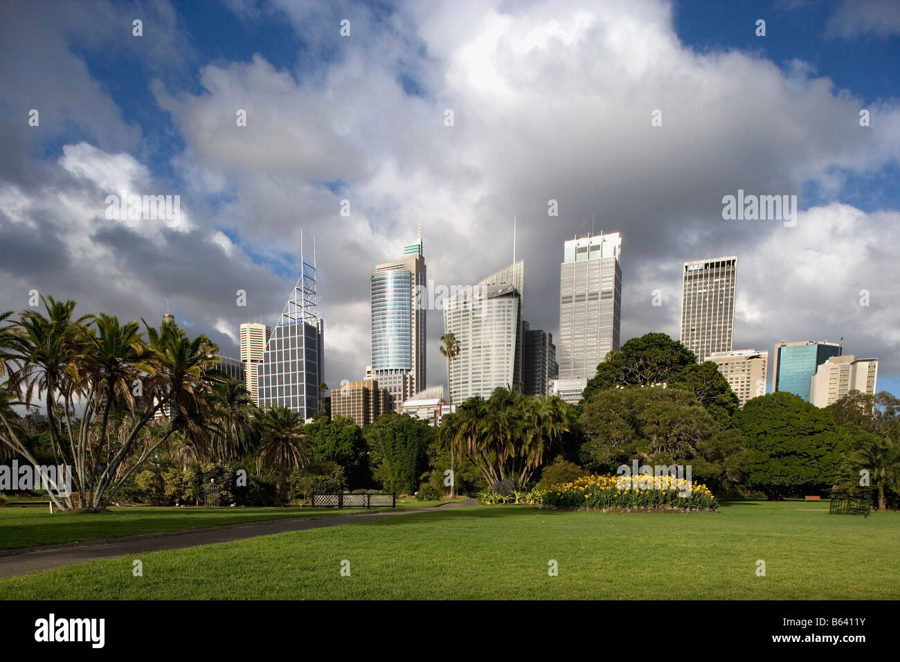 Australia, Sydney, la sig.ra Macquaries Point, vicino al Royal Botanical Gardens. Lo skyline del centro città Foto Stock