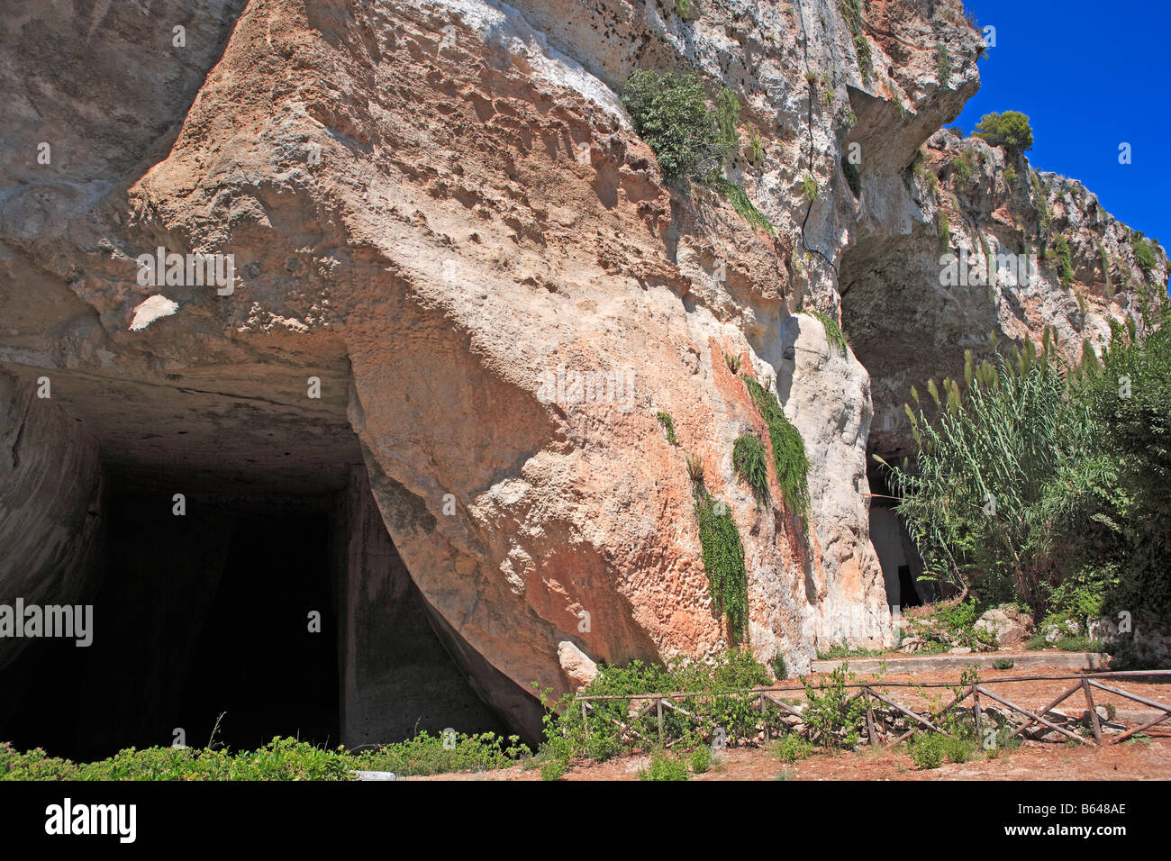 La Grotta dei Cordari dei, Latomia del Paradiso, Neapolis, Siracusa, Sicilia Foto Stock