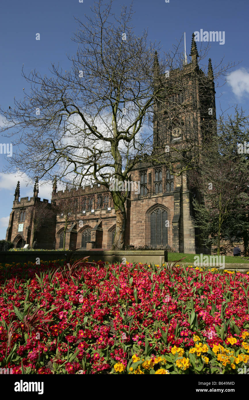 Città di Wolverhampton, Inghilterra. L', prevalentemente, xv secolo architettura di San Pietro Chiesa Parrocchiale Collegiata. Foto Stock