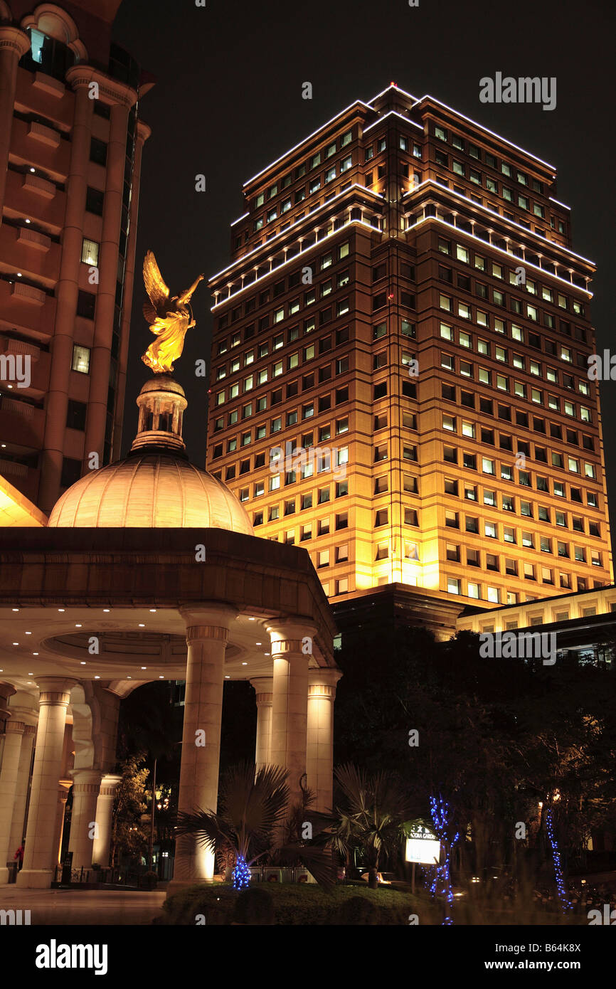 Taipei Taiwan Xinyi area dello shopping di notte Foto Stock