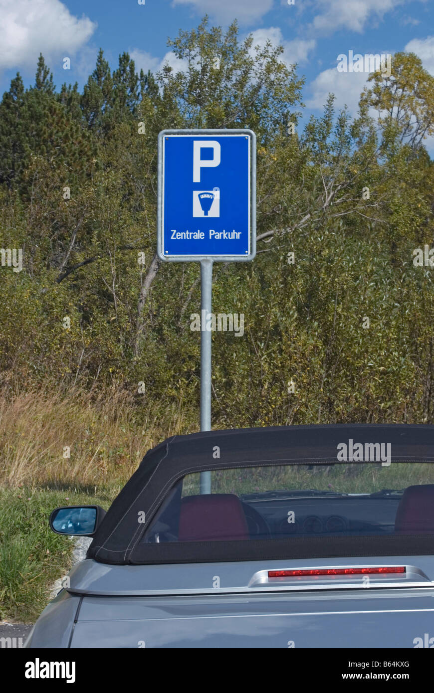 Auto e Parcheggio metro svizzera Foto Stock