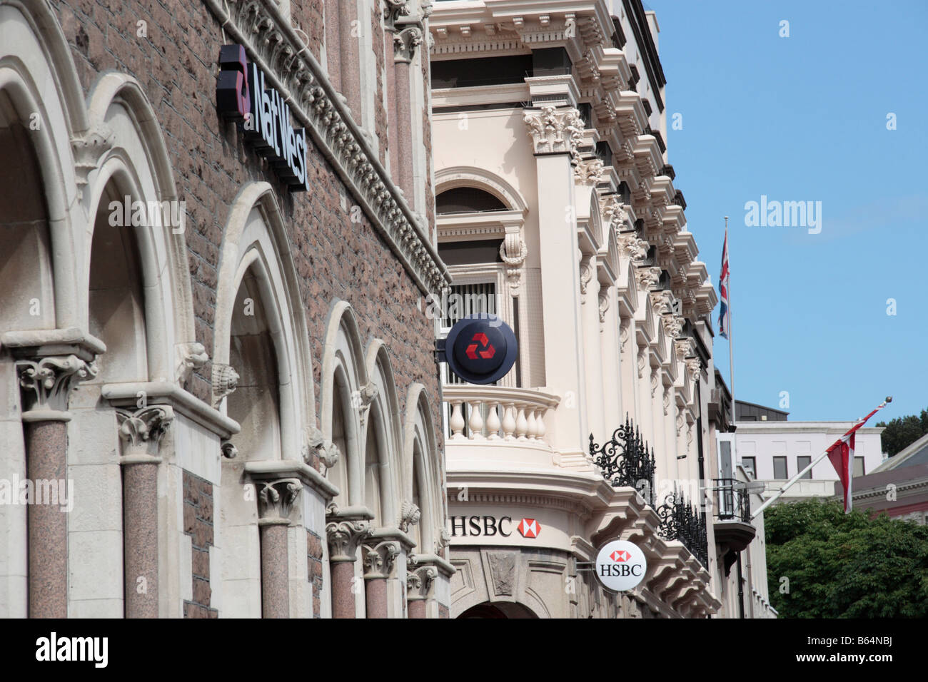 Natwest e HSBC banche al posto della libreria in St Helier Jersey nelle isole del Canale della Manica Foto Stock