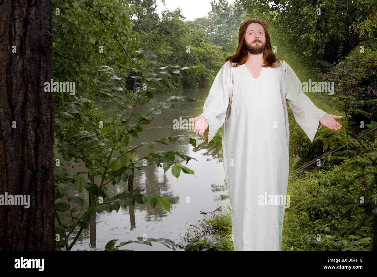 Gesù che stava vicino al fiume. Foto Stock