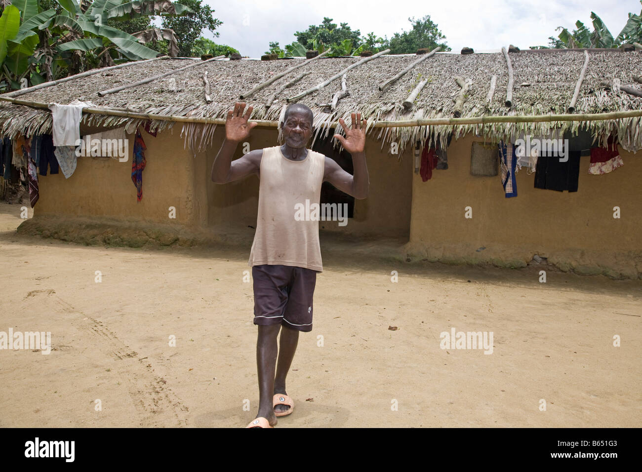 La vita del villaggio in Camerun in Africa Foto Stock