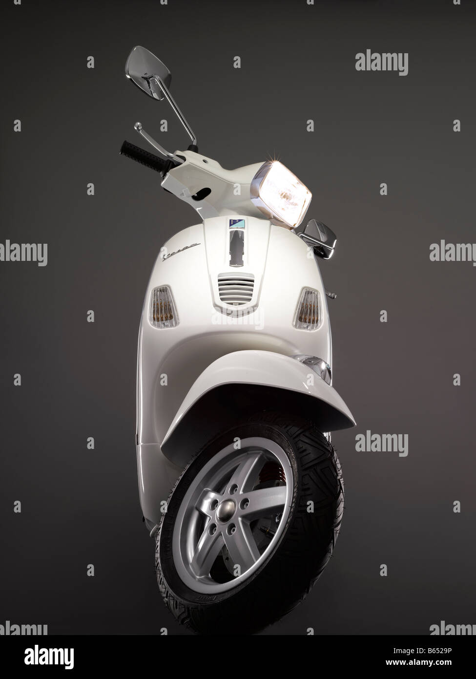 Vespa class immagini e fotografie stock ad alta risoluzione - Alamy