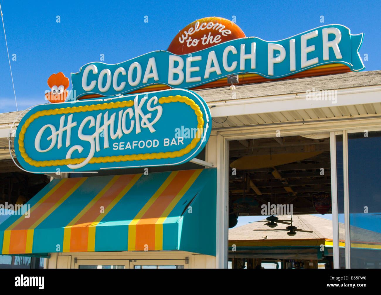 OH gusci di ristorante a base di pesce presso l'al molo di Cocoa Beach sulla costa atlantica della Florida Foto Stock