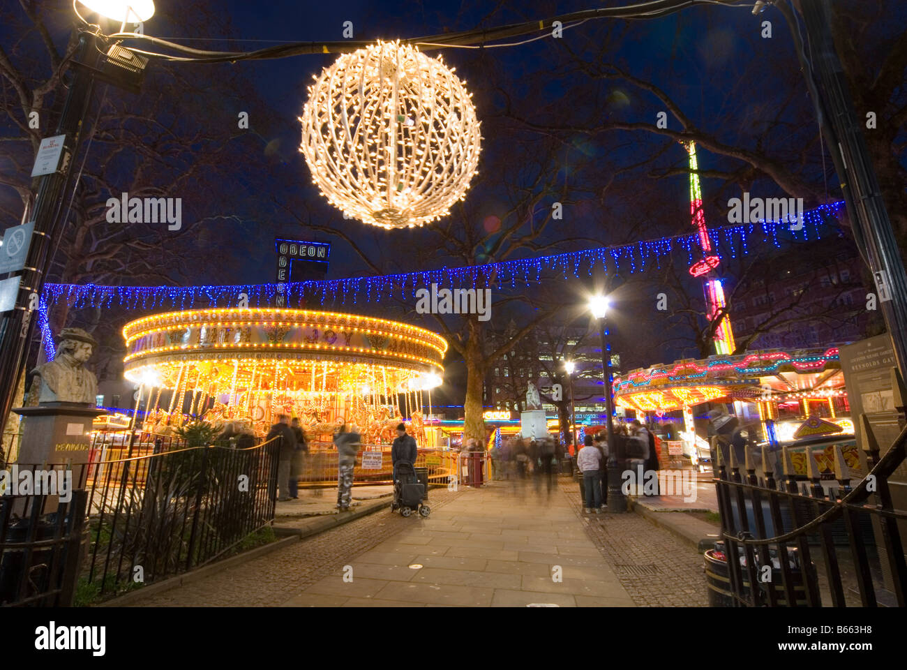 Parco di divertimenti in Leicester Square a Natale, London, Regno Unito Foto Stock