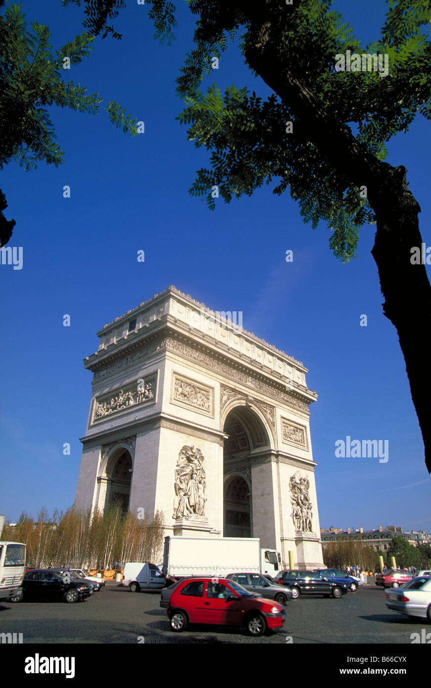 Elk169 0012 Francia Paris Arc de Triomphe Place de l' Etoile la tomba del Soldato sconosciuto WWI Foto Stock