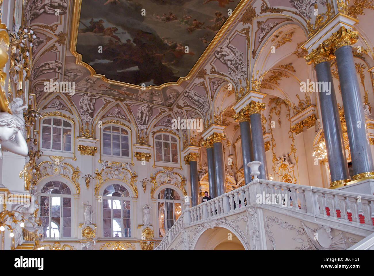 Scala principale Winter Palace Museo Hermitage di San Pietroburgo Russia Foto Stock