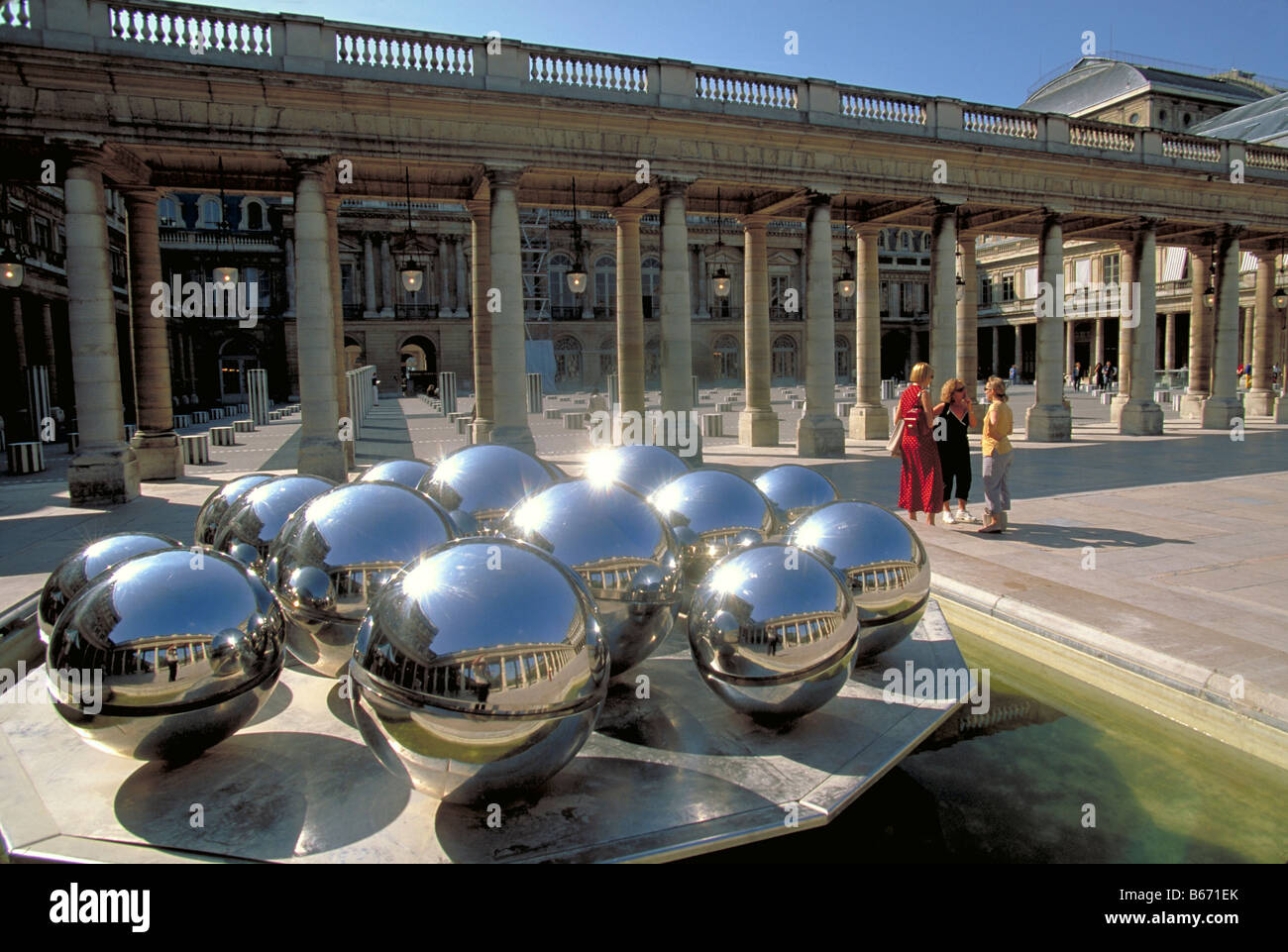 Elk169 0015 Francia Parigi Palais Royal Cour d onore Foto Stock