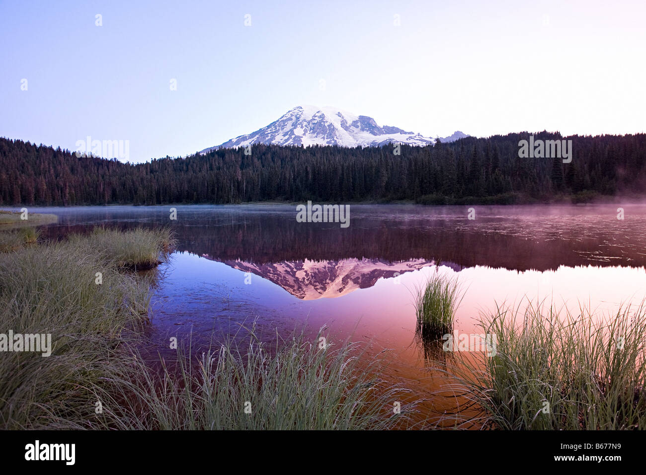 Sunrise a Mount Rainier Foto Stock