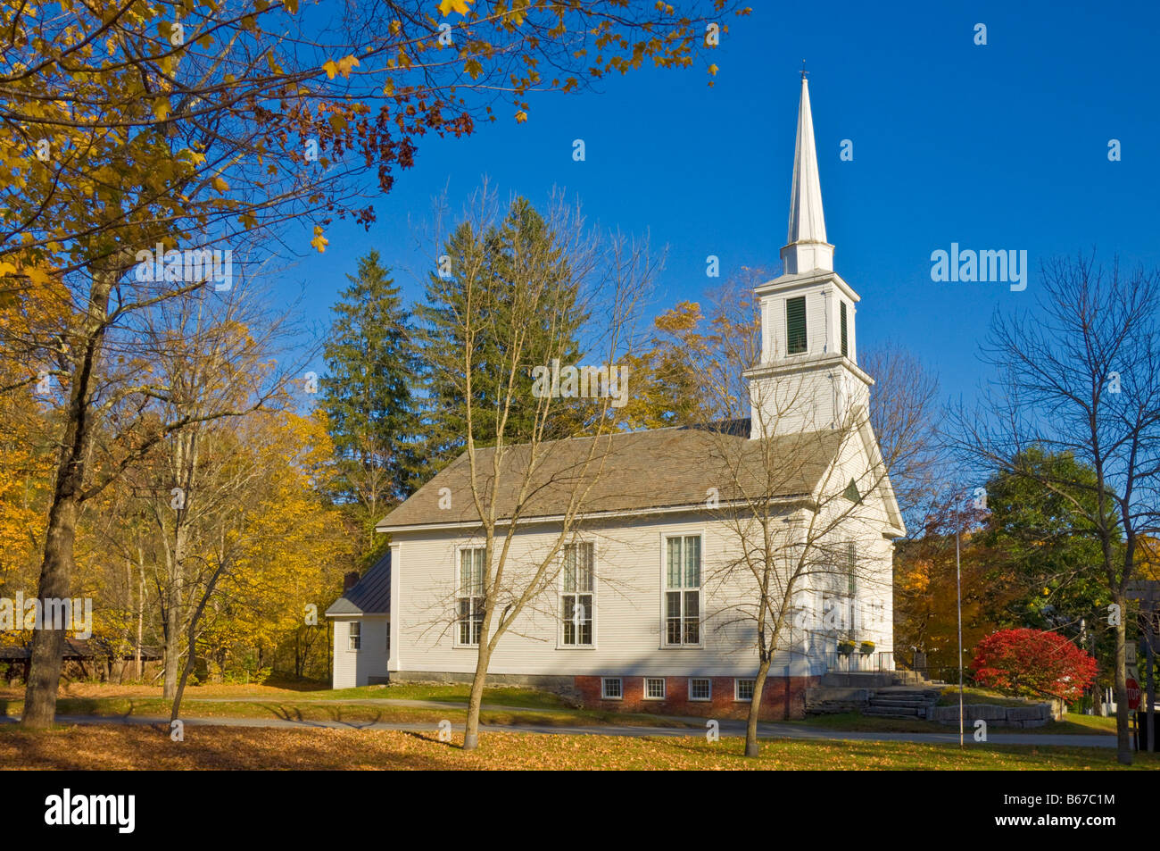 Bianco tradizionale rivestito di legno chiesa Grafton Vermont USA Stati Uniti d'America Foto Stock