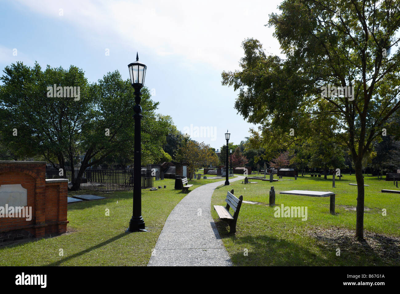 Parco coloniale nel cimitero del Quartiere Storico di Savannah, Georgia, Stati Uniti d'America Foto Stock