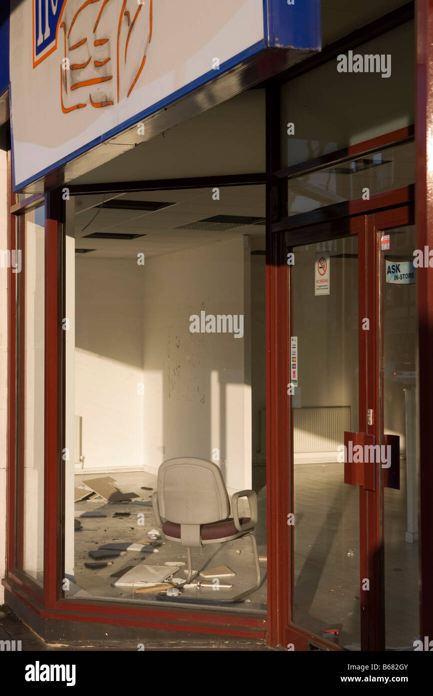 Negozio di vuoto su Streatham High Road Foto Stock