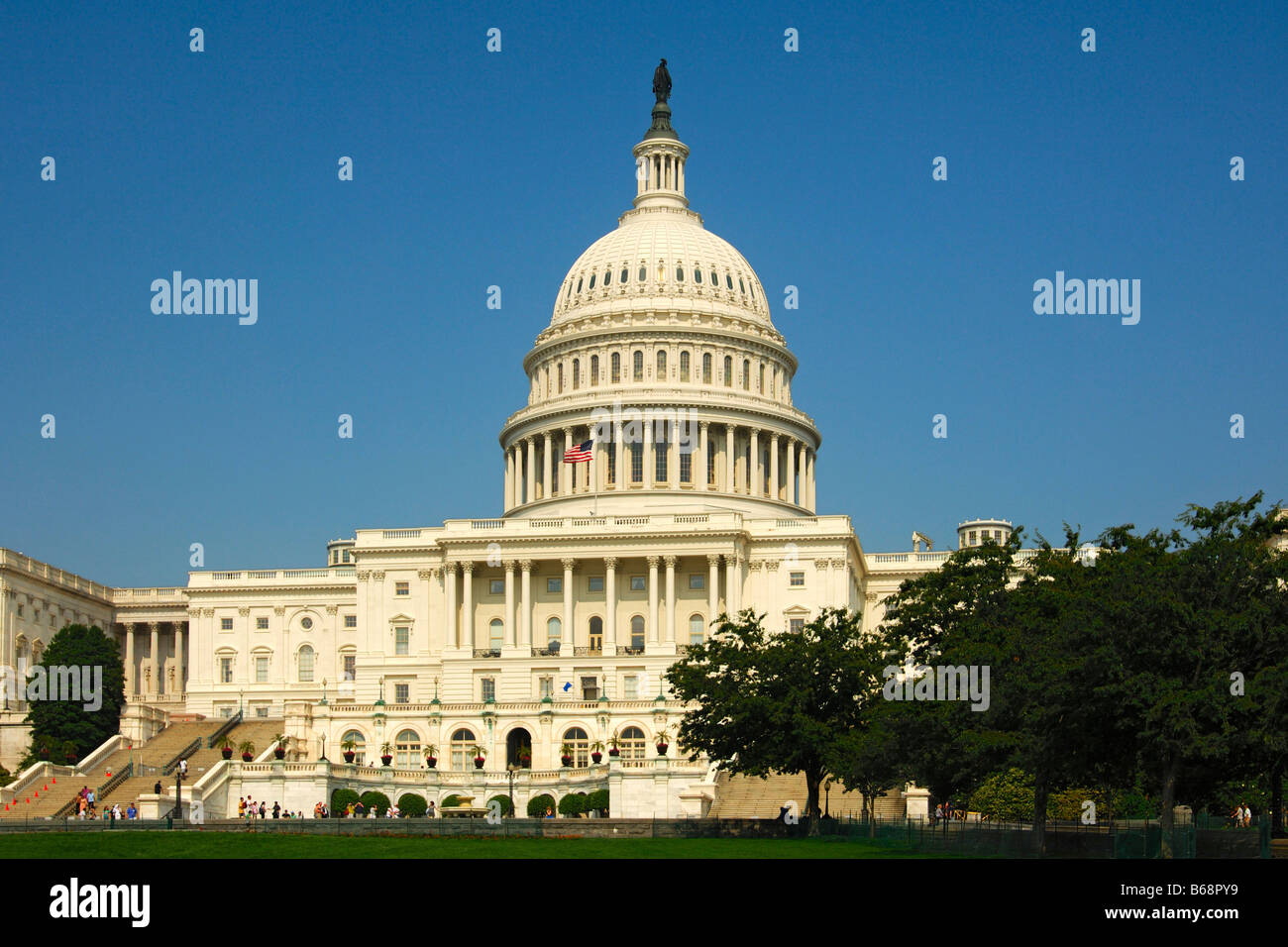 La western lato anteriore del Campidoglio degli Stati Uniti con la cupola centrale Washington DC, Stati Uniti d'America Foto Stock