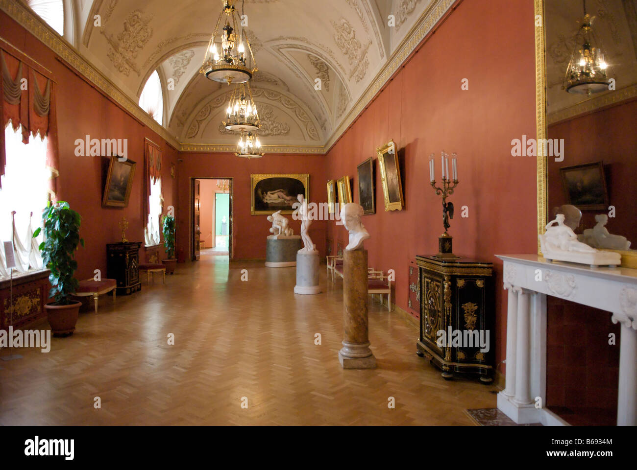 Interni rosso gallery Yusupov Palace o Palazzo Moika San Pietroburgo Russia Foto Stock