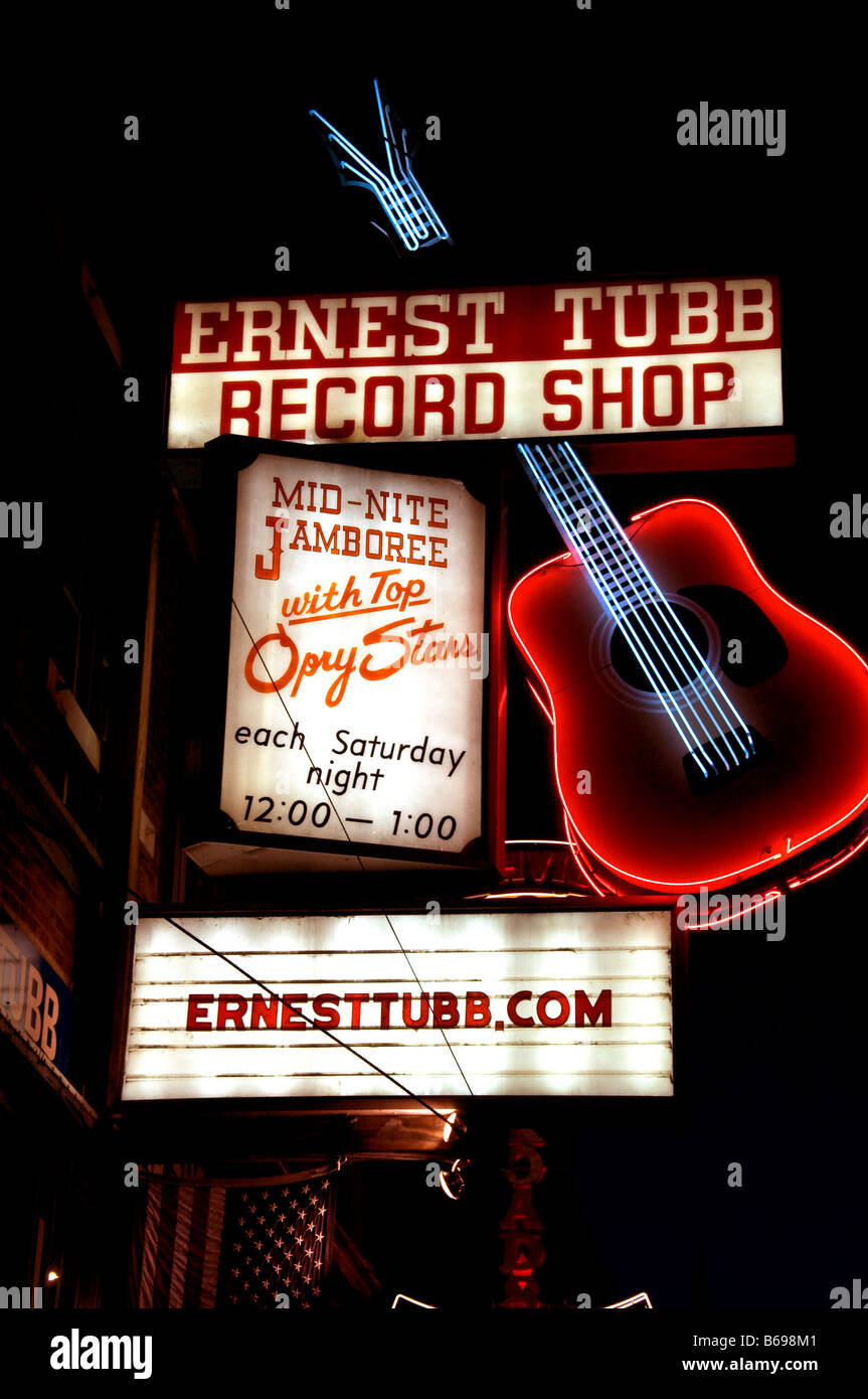 Ernest Tubb Record Shop sul famoso honky tonk street sul lower Broadway a Nashville Tennessee Foto Stock