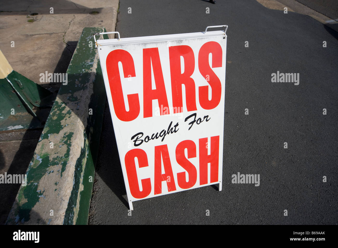 Segno automobili acquistate per il pagamento in contanti in Australia Foto Stock