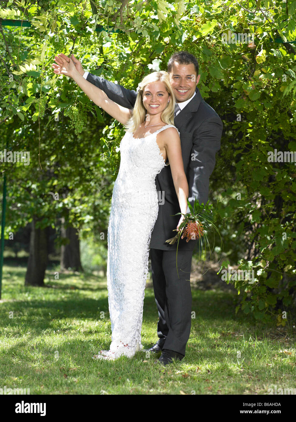 Sposa e lo sposo per celebrare Foto Stock