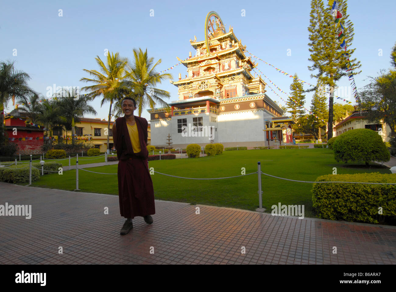 Buddista di tempio dorato a BYLAKUPPE COORG KARNATAKA Foto Stock