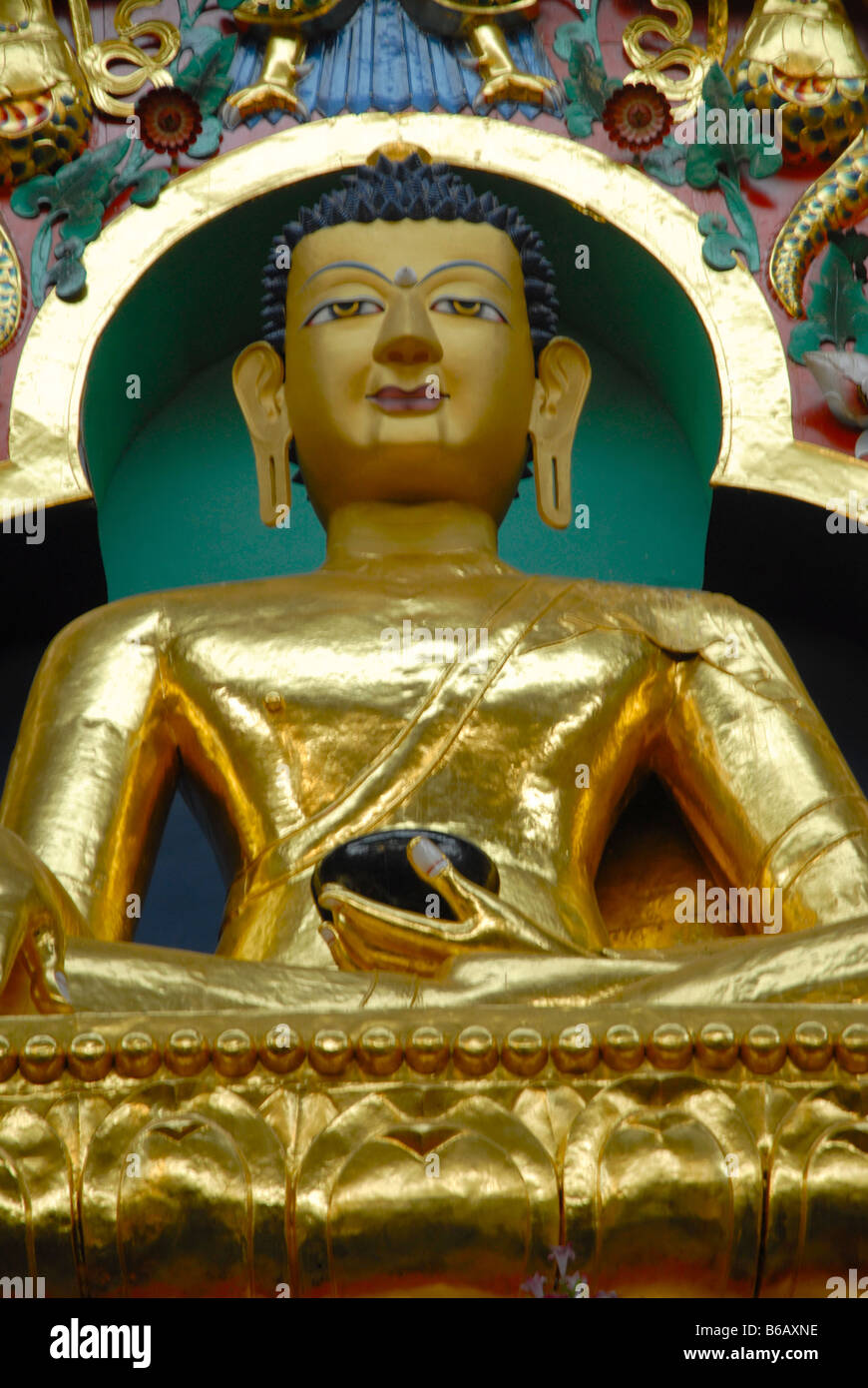 Buddista di tempio dorato a BYLAKUPPE COORG KARNATAKA Foto Stock