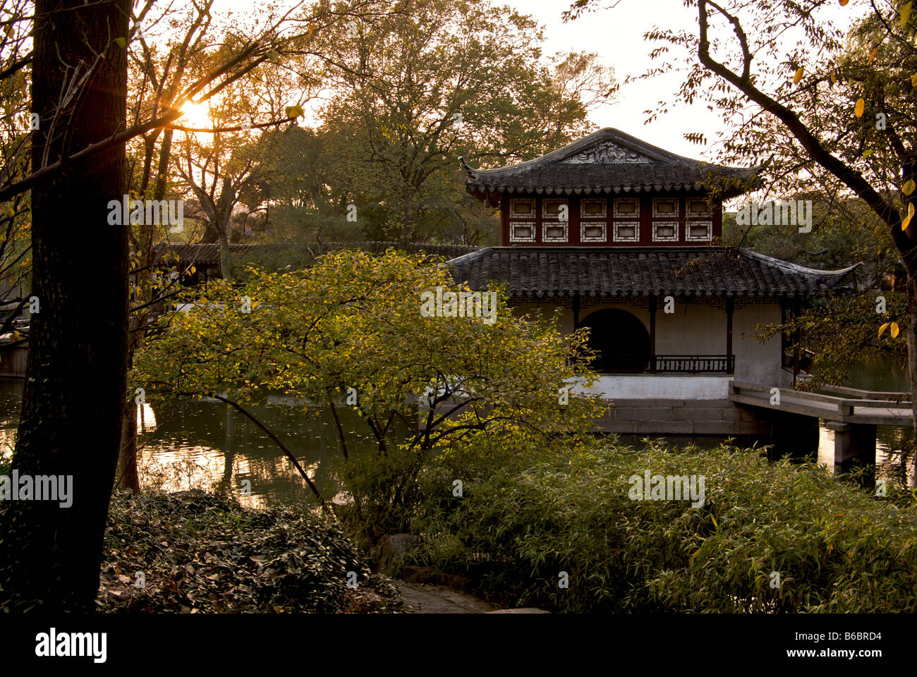 Il 400 anno vecchio ex giardino privato dell'amministratore umile della dinastia Ming un sito patrimonio mondiale dell'UNESCO Foto Stock