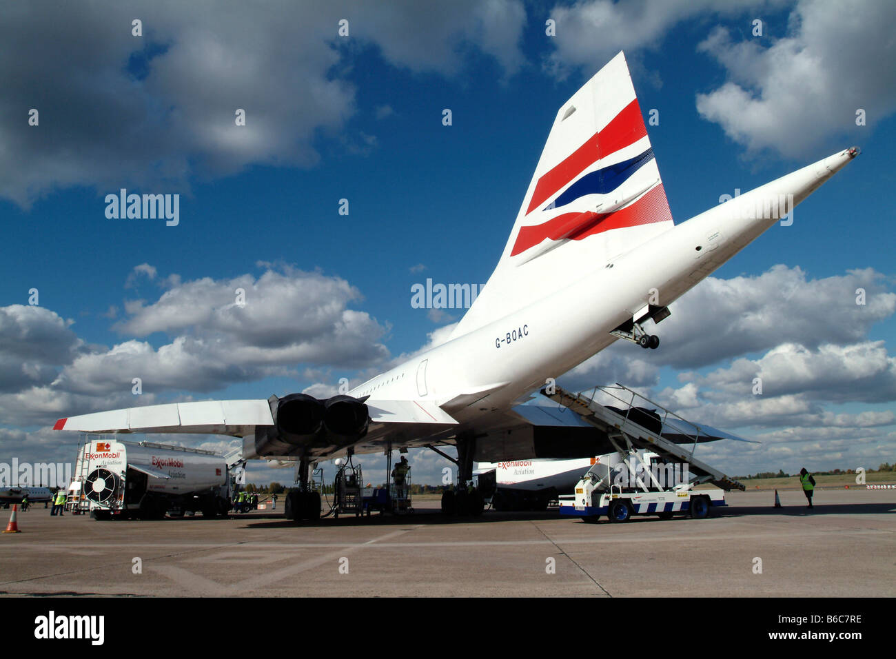 British Airways Concorde essendo rifornito all'Aeroporto di Birmingham durante la sua ultima visita prima di essere scartato Foto Stock
