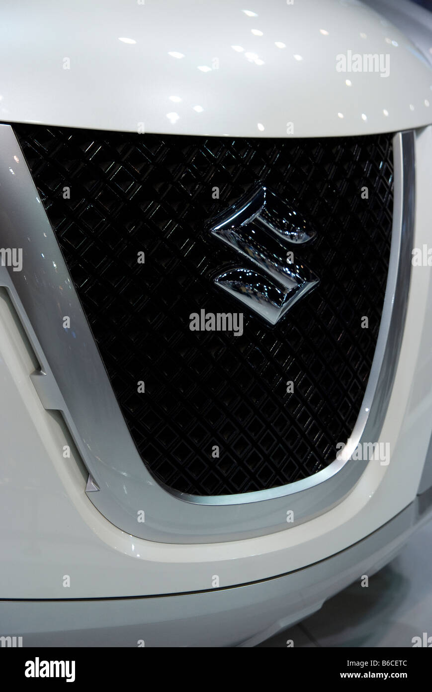Dettaglio anteriore di Suzuki concept car Kizashi 2 Foto Stock