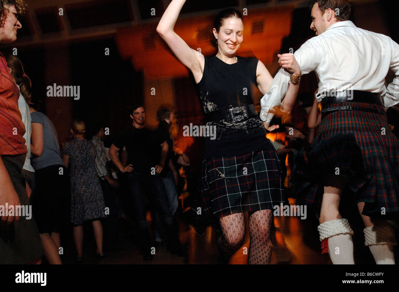 Ceilidh club Londra musiche tradizionali scozzesi i ballerini di Londra Foto Stock