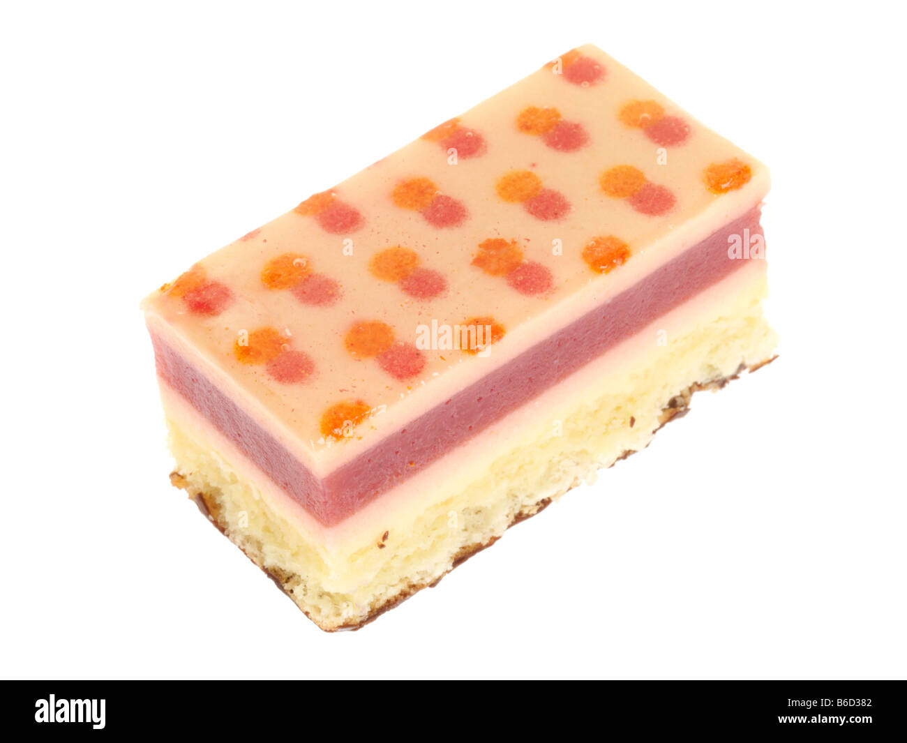 Lusso fresco Petits Fours Aux Torta di frutta dessert isolata contro uno sfondo bianco con nessun popolo e un tracciato di ritaglio Foto Stock