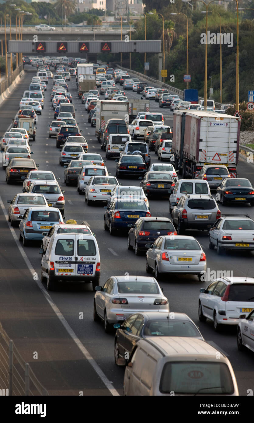 Traffico autostrada AYALON CENTRO DI TEL AVIV, Israele Foto Stock