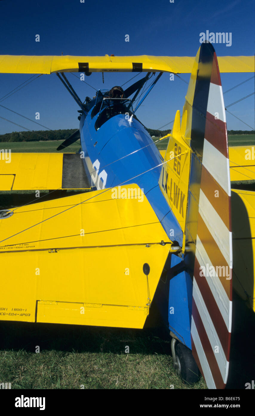 Vecchio trainer americano Boeing biplanare PT-17 Kaydet / modello Stearman 75 Foto Stock