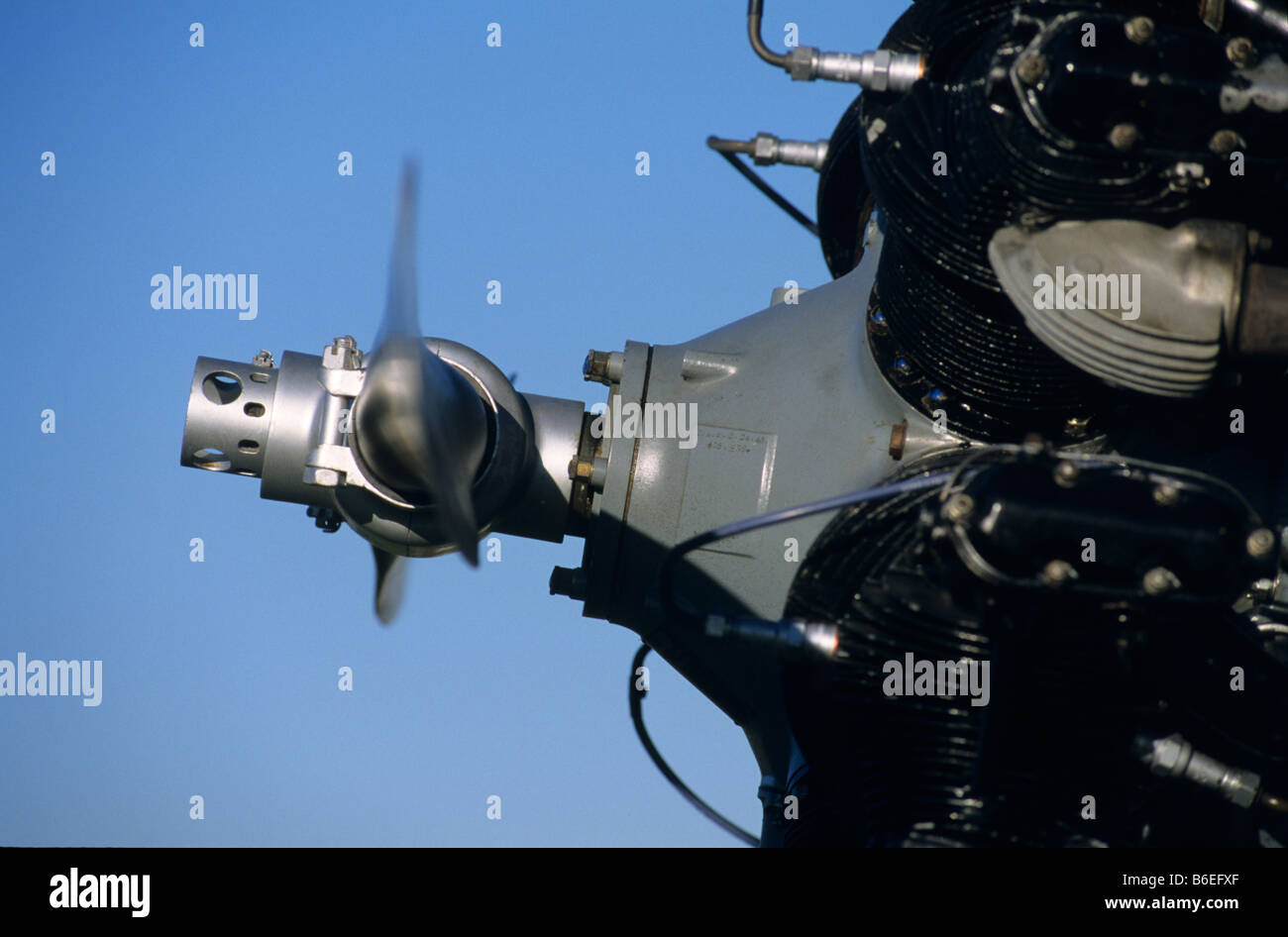 Vecchio american Continental R-670-5 motore radiale (225 hp) su un biplano trainer Boeing PT-17 Kaydet / modello Stearman 75 Foto Stock