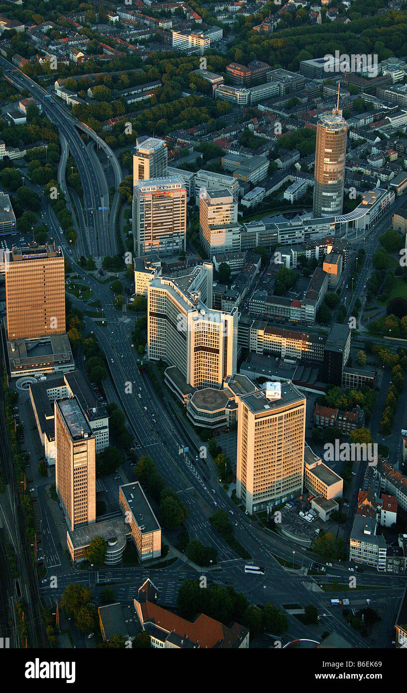 Fotografia aerea, un edificio a più piani centro RAG e RWE, azienda Evonik, Essen, la zona della Ruhr, Renania settentrionale-Vestfalia, Germania, Europa Foto Stock