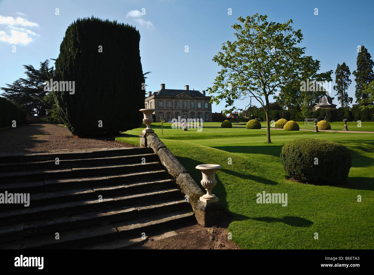 Hall di Melbourne e giardini, Derbyshire, England, Regno Unito Foto Stock