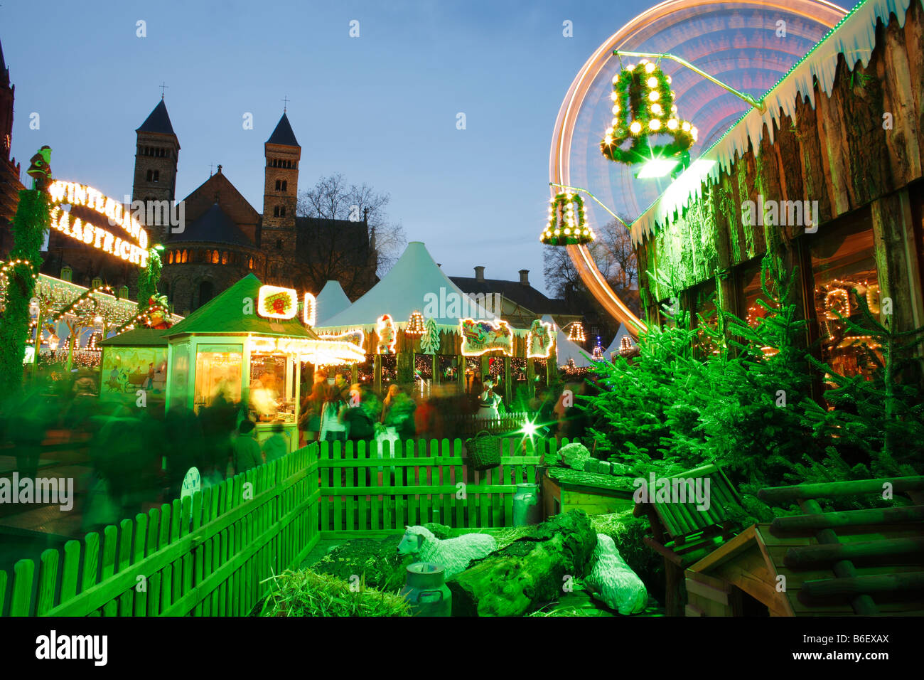 Natale, Fair ruota panoramica Ferris, Maastricht, Paesi Bassi Foto Stock