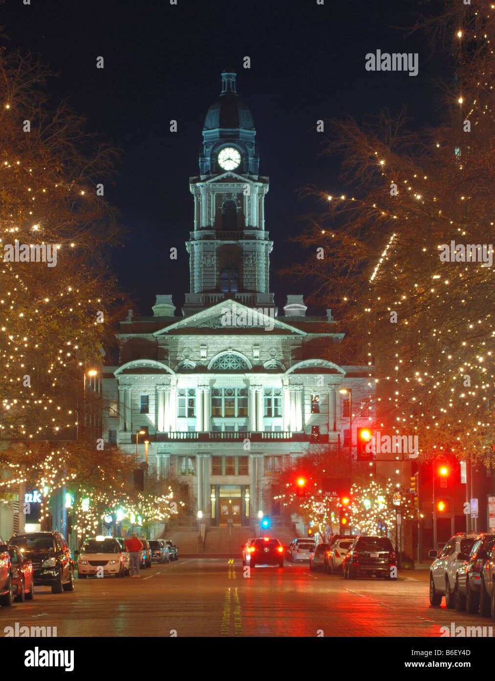 Tarrant County Courthouse in downtown Ft. Vale la pena di Texas a tempo di Natale di notte Foto Stock