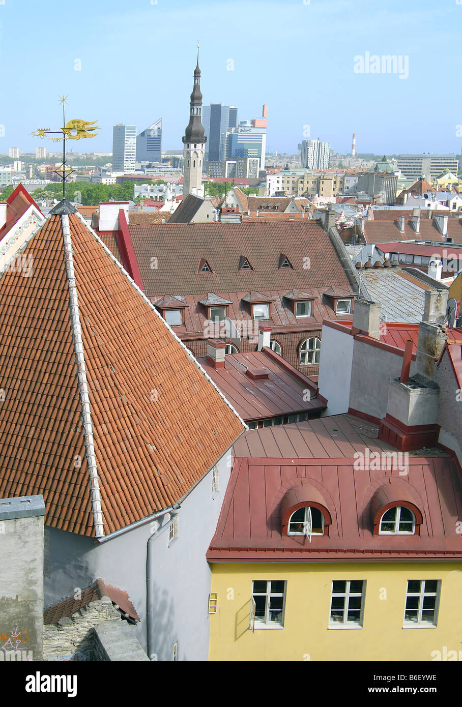 Storica Città Vecchia di Tallinn, Estonia Foto Stock